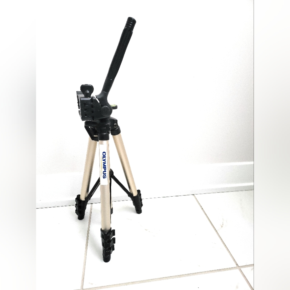 Olympus Camera Tripod in Black and Tan